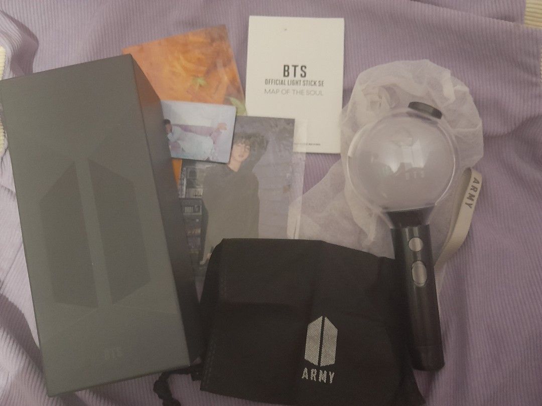 BTS Lightstick Army bomb MOTS SE official (Category: K-Wave Merchandise) located in Manila. Submitted by wonukrunch (Listing ID 1337479743, Image 1). Description: Official BTS lighstick latest version Can lower price if payo ----- RENT FEE: 800 PHP (500/PER DAY IF ATTENDING BOTH DAYS, WILL PRIO) Rental for different events such as photoshoots, cinema, cse, etc. price may be lowered (just contact me) (CONCERT OUTSIDE THE COUNTRY MAY HAVE ADDITIONA
