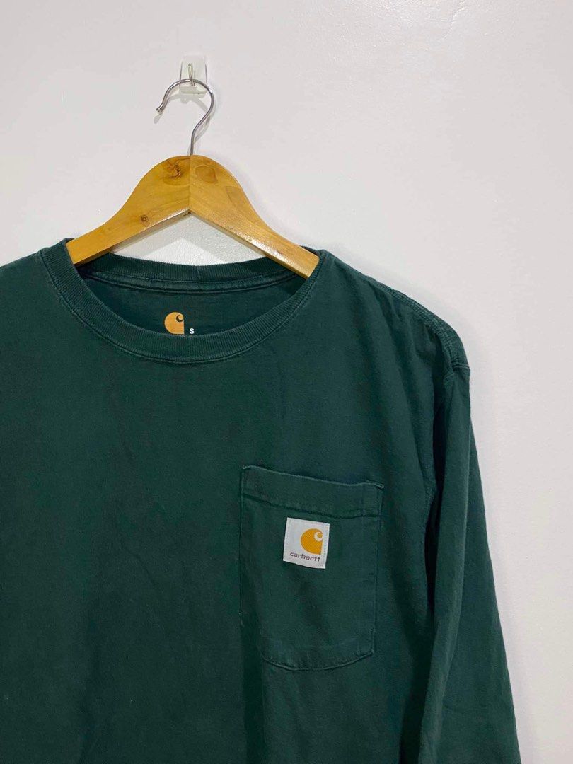 CARHARTT POCKET TEE (Category: Coats, Jackets and Outerwear) located in Bacolod City. Submitted by _bc6101 (Listing ID 1337549956, Image 2). Description: CARHARTT POCKET TEE SIZE SMALL TO MEDIUM ASNEW NO ISSUE 10/10 colorate RARE COLOR GREEN SOLID NA SOLID.