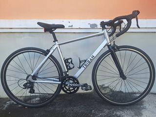 700C Fort Road Bike RB RoadBike Aluminum Alloy Discbrake RB Road Bike 700 C Sports Equipment Bicycles Parts Bicycles on Carousell