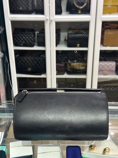 (Category: ) located in . Submitted by closetcompany (Listing ID 1337582795, Image 1). Description: .