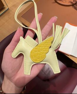 （分類：）位於 。 由 johari269 提交（商品編號 1337568651，圖片 1）。簡介： 。