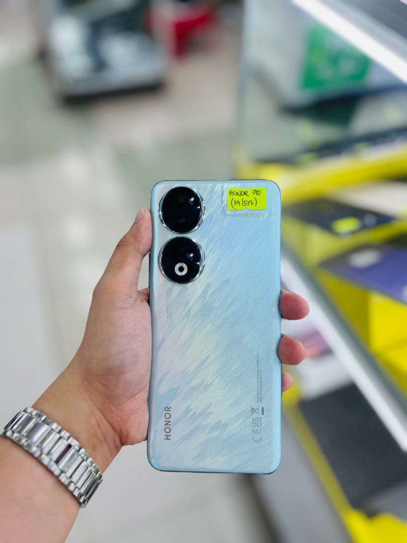 Honor 90 5G 12/512GB OPENLINE GLOBAL NO ISSUES UNIT ONLY (Category: Huawei) located in San Juan City. Submitted by saabangadgetshop (Listing ID 1337413081, Image 2). Description: Onhand | Pre-owned Honor 90 5G 12/512GB GLOBAL UNIT ONLY NTC APPROVED OPENLINE NO HIDDEN ISSUES NO HISTORY OF REPAIR 99%Smooth TEST TO SAWA RESET ALL YOU WANT NOT REFURBISHED AUTHENTIC PHONE ALL WORKING Mode of Payment : ⬇️ ▪️Cash ▪️Bank Transfer ▪️Gcash 📍Installment av