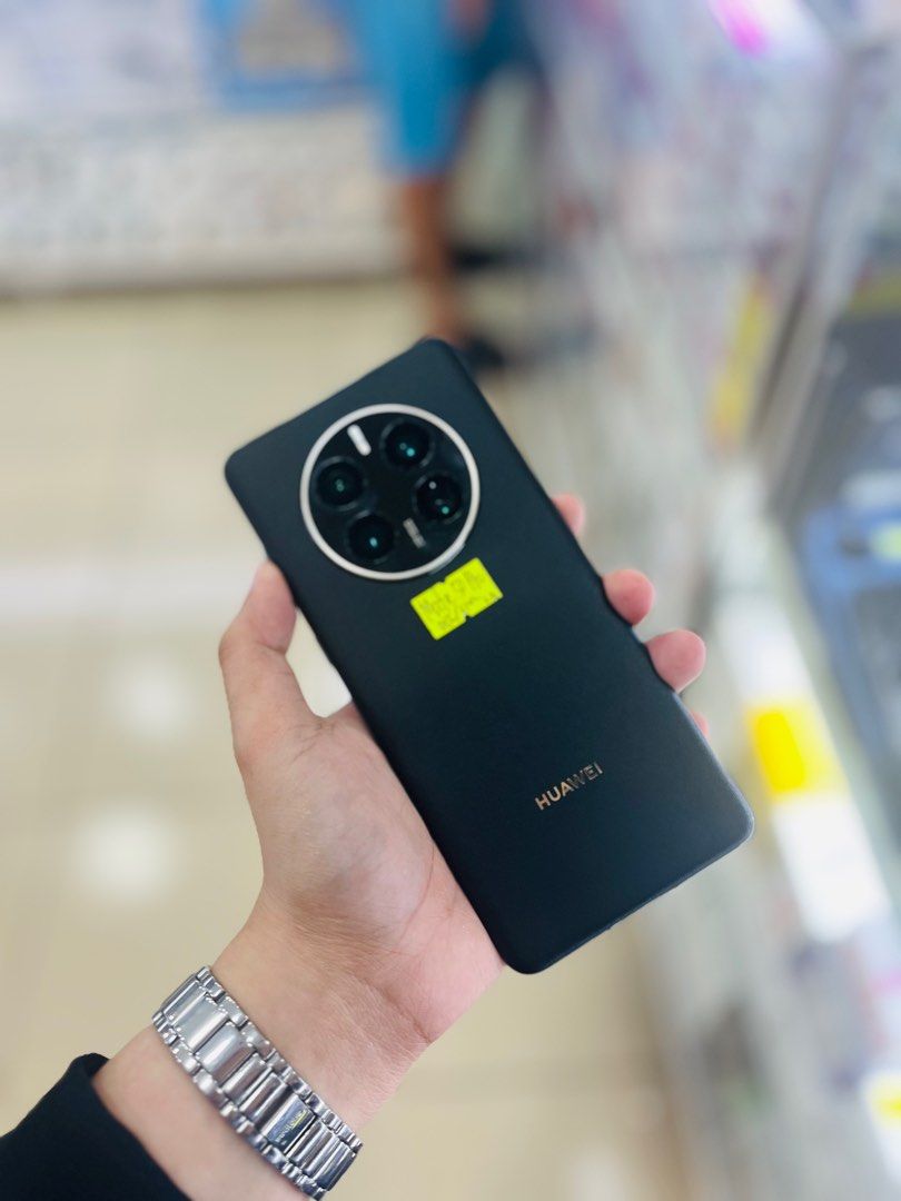 Huawei Mate 50 pro 8/256GB GLOBAL UNIT ONLY NO ISSUES (Category: Huawei) located in San Juan City. Submitted by saabangadgetshop (Listing ID 1337562790, Image 1). Description: Onhand | Pre-owned Huawei mate 50 Pro 8/256GB NTC APPROVED OPENLINE NO HIDDEN ISSUES NO HISTORY OF REPAIR 99%Smooth TEST TO SAWA RESET ALL YOU WANT NOT REFURBISHED AUTHENTIC PHONE ALL WORKING Mode of Payment : ⬇️ ▪️Cash ▪️Bank Transfer ▪️Gcash 📍Installment available here t