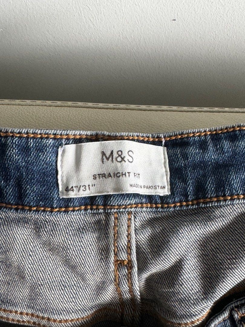 Jeans (Category: Jeans) located in Singapore. Submitted by jimmytoe87 (Listing ID 1337446321, Image 4). Description: .
