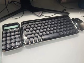 Keyboard63003778849026110