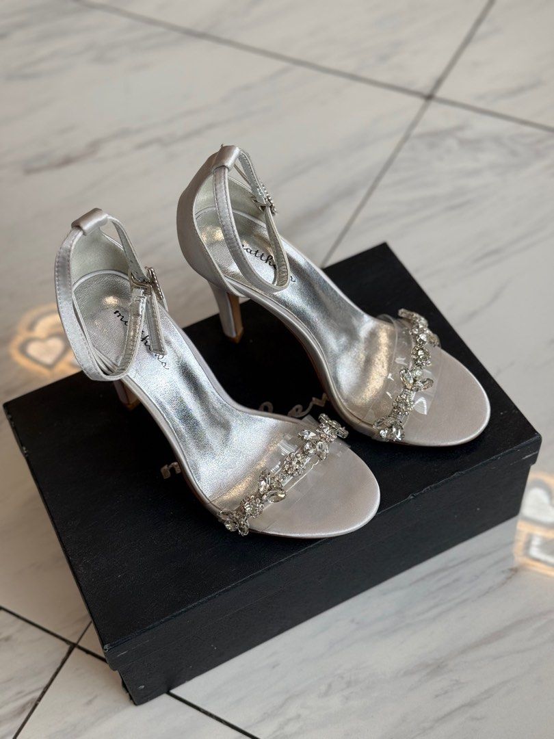 Matthews pointed heels with stones (Category: Flats & Sandals) located in Quezon. Submitted by lykish (Listing ID 1337508881, Image 1). Description: Used once With box 4 inches 1,999 Original price .