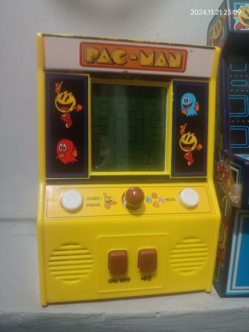 Mini arcade game console (Category: Others) located in Baguio. Submitted by baguiobeans (Listing ID 1337558527, Image 2). Description: Both working.. With signs of usage, all buttons are working, no issues.