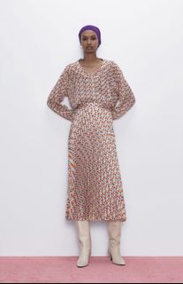 (Kategori: ) berada di . Dikirim oleh skirtaddict_ (ID iklan 1337471143, Gambar 1). Deskripsi: .