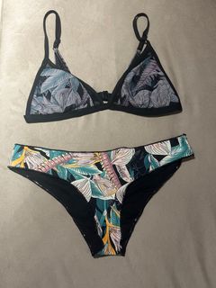 (Category: ) located in . Submitted by seasidehandmadesg (Listing ID 1337572183, Image 1). Description: .
