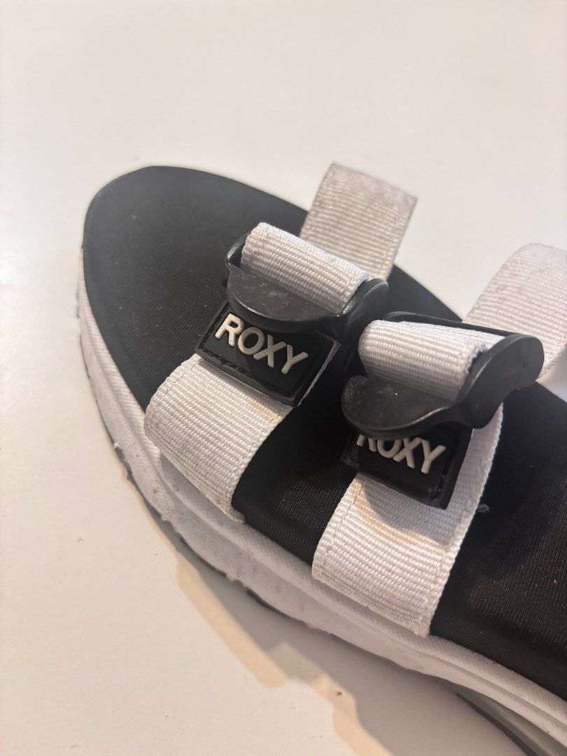 Roxy Sandal Original Women s Fashion Footwear Sandals on Carousell