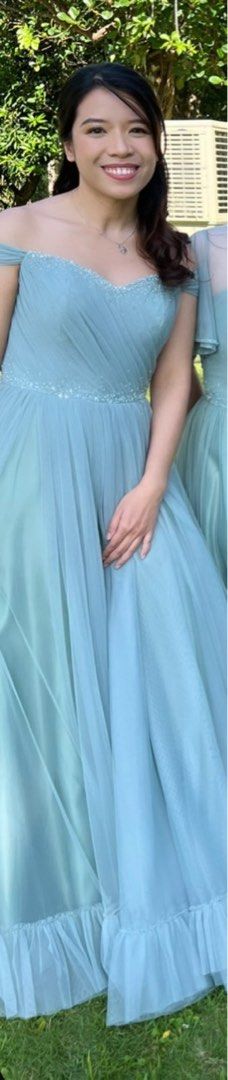Sage green gown for rent (Category: Evening dresses & gowns) located in Makati City. Submitted by getinstyle (Listing ID 1337510140, Image 2). Description: FOR RENT ONLY 1000 rent and 1000 security deposit. Will .