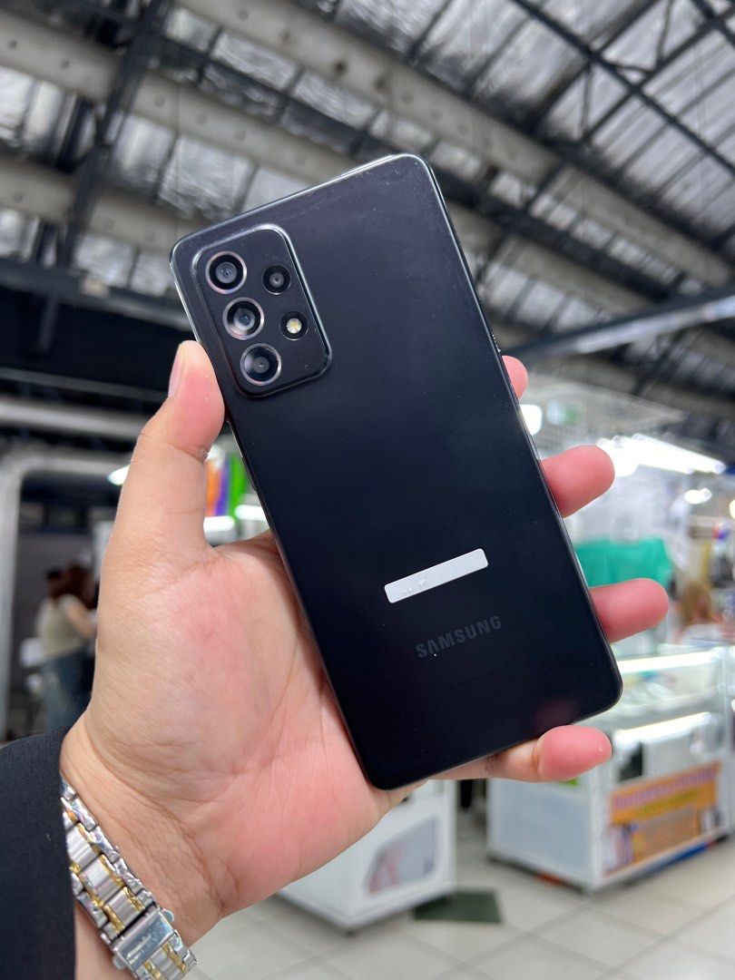 SAMSUNG A52 5G (Category: Samsung) located in Manila. Submitted by farhanadau39938 (Listing ID 1337485055, Image 1). Description: SAMSUNG A52 5G ~STORAGE | 256GB☑️ ~MEMORY | 8RAM☑️ ~GOOD FOR GAMING☑️ ~NO REPAIR HISTORY ☑️ ~LEGIT | ORIGINAL ☑️ ~UNLI RESET ~NOT REFURBISHED ~99%SMOOTH☑️ NOTE: MAY AMOLED BURN LANG PERO DI HALATA PWIDI NAMAN E DARK MODE. TEST TO SAWA BAGU BAYARAN! 🤍 INCLUSION ~CASE☑️ ~TEMPERD GLASS☑️ ~CHARGER ☑️ CASH ON DELIVERY NATI