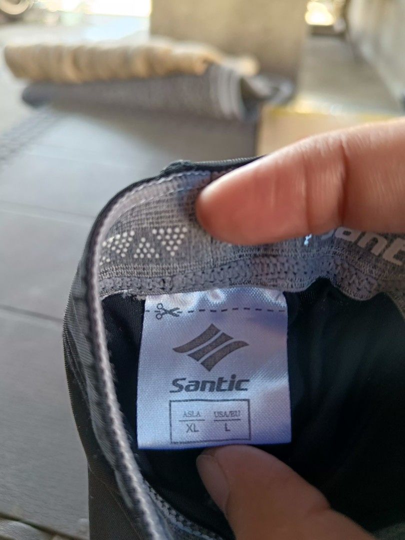 SANTIC cycling sleeves (1 pc only) (Category: Activewear) located in Orani. Submitted by mbfb_btn (Listing ID 1337461191, Image 2). Description: RFS: Nawala na yung isang pair You can get this for FREE if you buy anything worth 300 pesos and above from any of my listings.