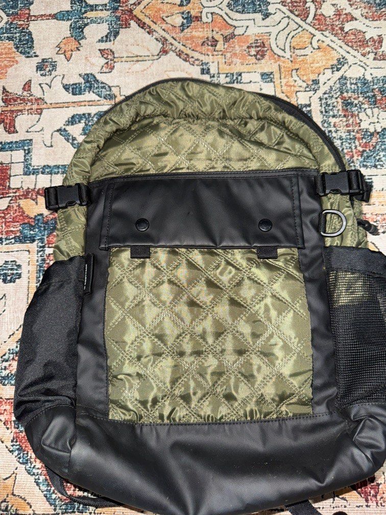 Tas Bodypack Original warna Hijau, Fesyen Pria, Tas & Dompet , Ransel