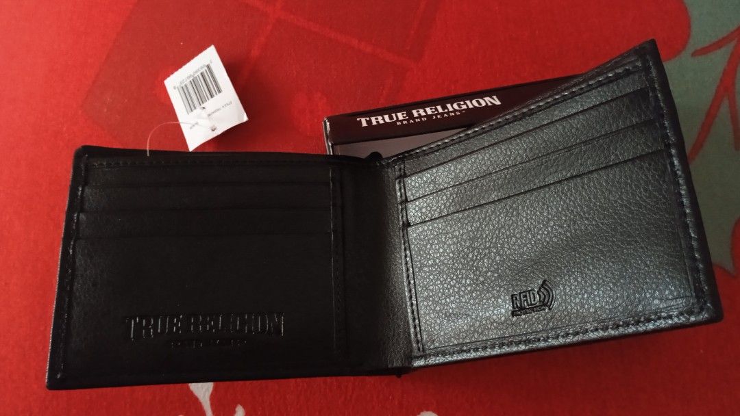 True Religion Brand Jeans Black Leather Wallet (Category: Belt bags, Clutches and Pouches) located in Taguig. Submitted by jamie2011 (Listing ID 1337449421, Image 3). Description: Authentic True Religion Brand Jeans Black Leather Wallet Made in India Bought at USA Cash on Delivery or Cash on Pick up LBC.