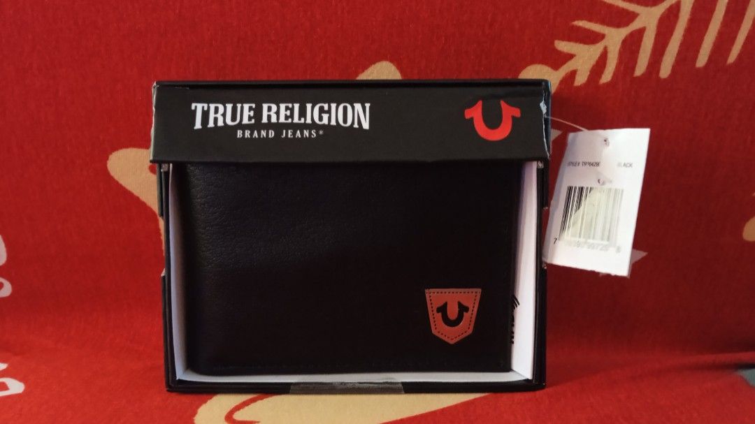 True Religion Brand Jeans Black Leather Wallet (Category: Belt bags, Clutches and Pouches) located in Taguig. Submitted by jamie2011 (Listing ID 1337449421, Image 1). Description: Authentic True Religion Brand Jeans Black Leather Wallet Made in India Bought at USA Cash on Delivery or Cash on Pick up LBC.
