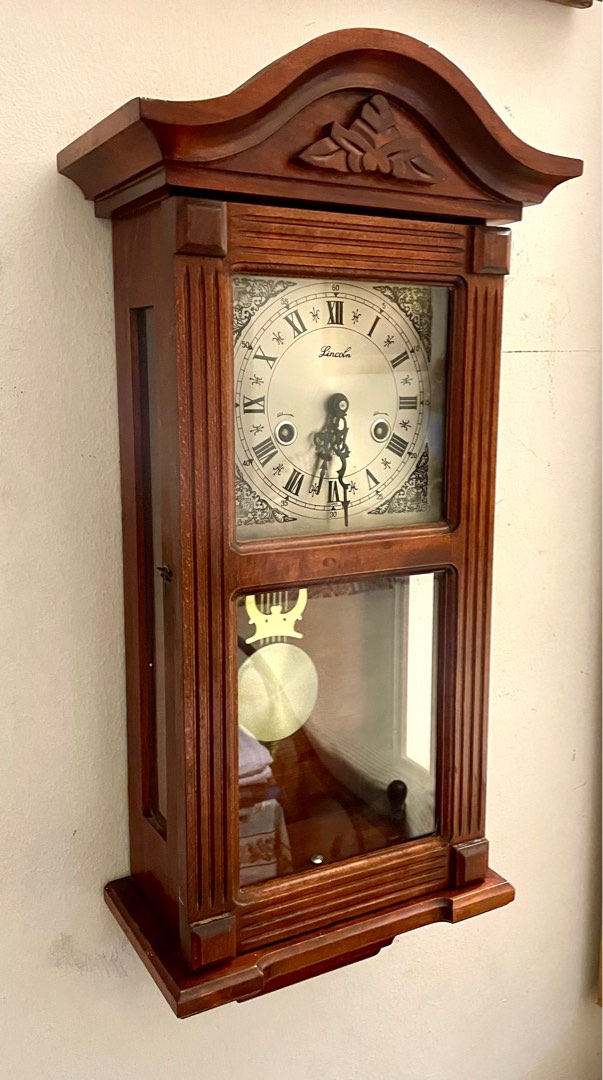 Vintage Lincoln Mechanical Wall Clock with Key & Pendulum - 31 Day ...