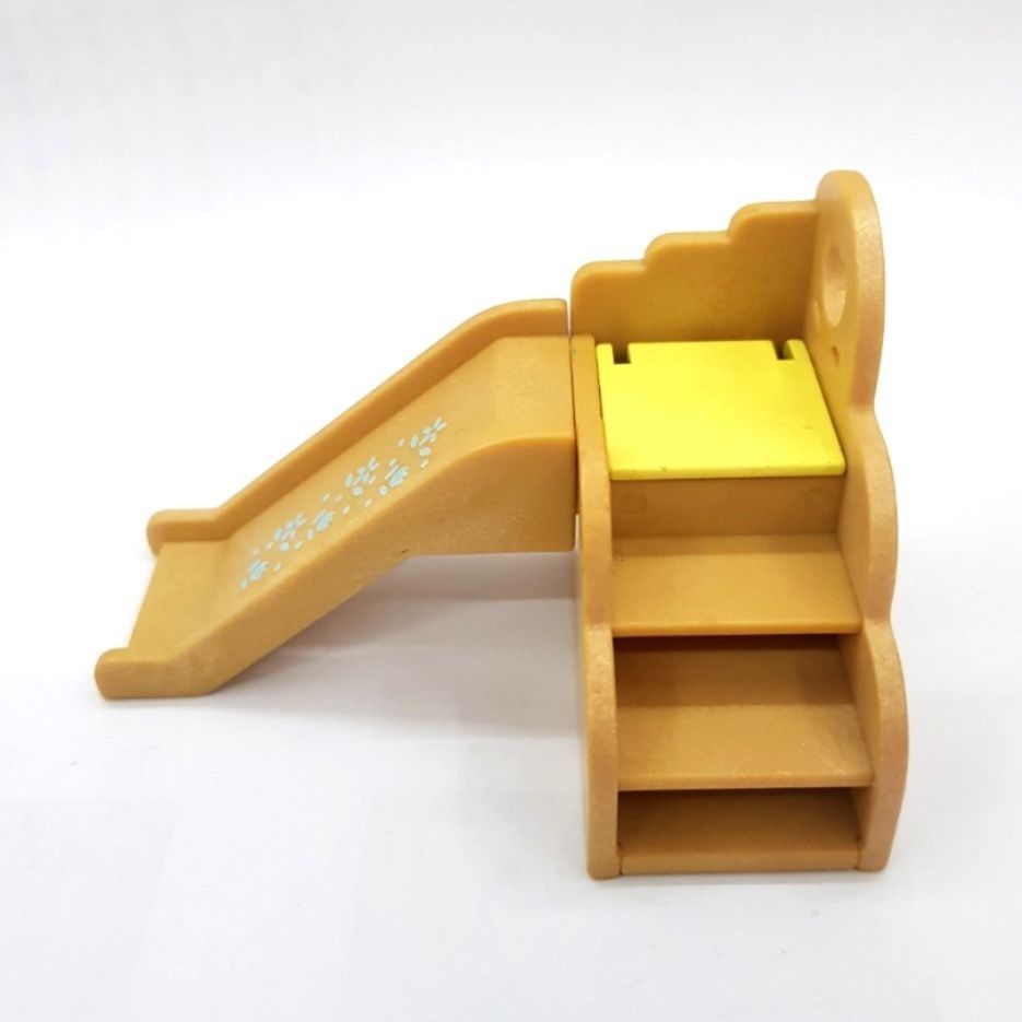 Vintage Sylvanian Families slide (Category: Kids Toys) located in Imus. Submitted by mostlyvintage (Listing ID 1337439735, Image 1). Description: 🎀 top landing opens as a storage 🌸For fashion finds and other stuff, pls. visit my other Carousell store: https://carousell.app.link/XSuC3F3Gsuba.