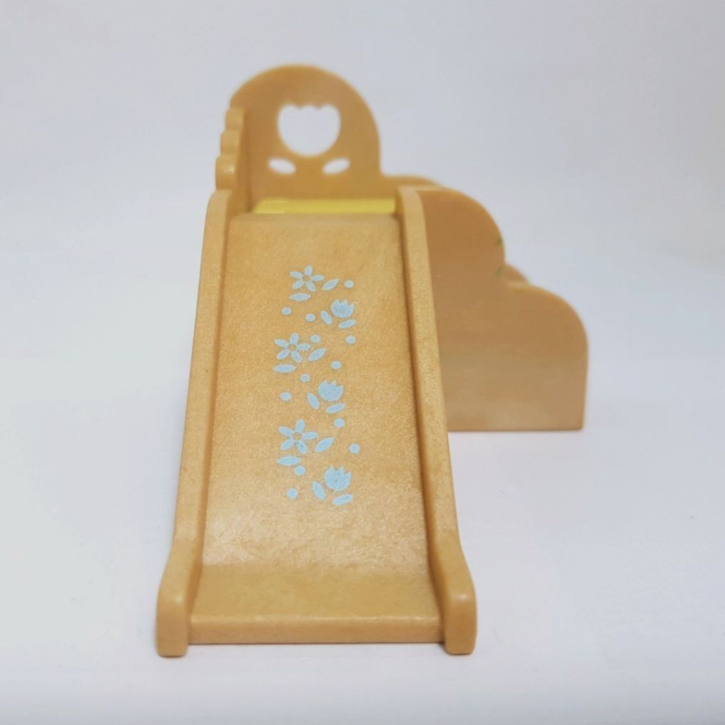 Vintage Sylvanian Families slide (Category: Kids Toys) located in Imus. Submitted by mostlyvintage (Listing ID 1337439735, Image 2). Description: 🎀 top landing opens as a storage 🌸For fashion finds and other stuff, pls. visit my other Carousell store: https://carousell.app.link/XSuC3F3Gsuba.
