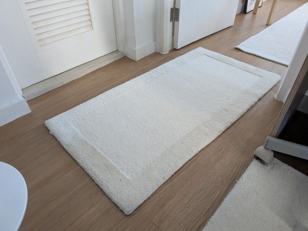 Zara Home wool runner rug (Category: Carpets, Mats & Flooring) located in Pasig City. Submitted by michi.a (Listing ID 1337540994, Image 2). Description: Zara Home wool area rug with matching border - 23.5x47" / 60x120cm - Purchased from the US 🇺🇸 - No issues, lightly used (was mostly kept in storage) - Php 6,300 - slightly negotiable for sure buyer.
