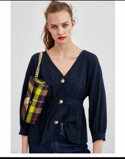 (Category: ) located in . Submitted by lilfullcloset (Listing ID 1337482918, Image 1). Description: .