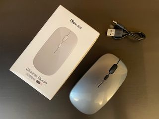 無線滑鼠 （藍芽 或 USB 2.4Gz 雙模式） Wireless Mouse (bluetooth or USB 2.4Gz)