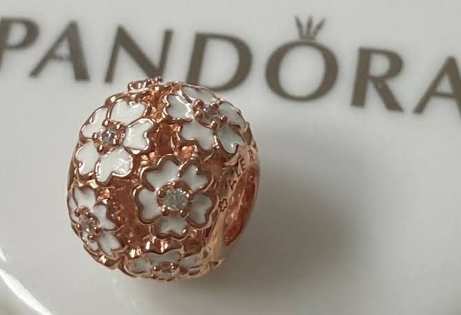 SALE PANDORA WHITE PRIMROSE MEADOW CHARM Women s Fashion Jewelry Organizers Charms on Carousell