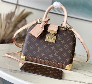 (Category: ) located in . Submitted by queenofstyle (Listing ID 1337659450, Image 1). Description: .
