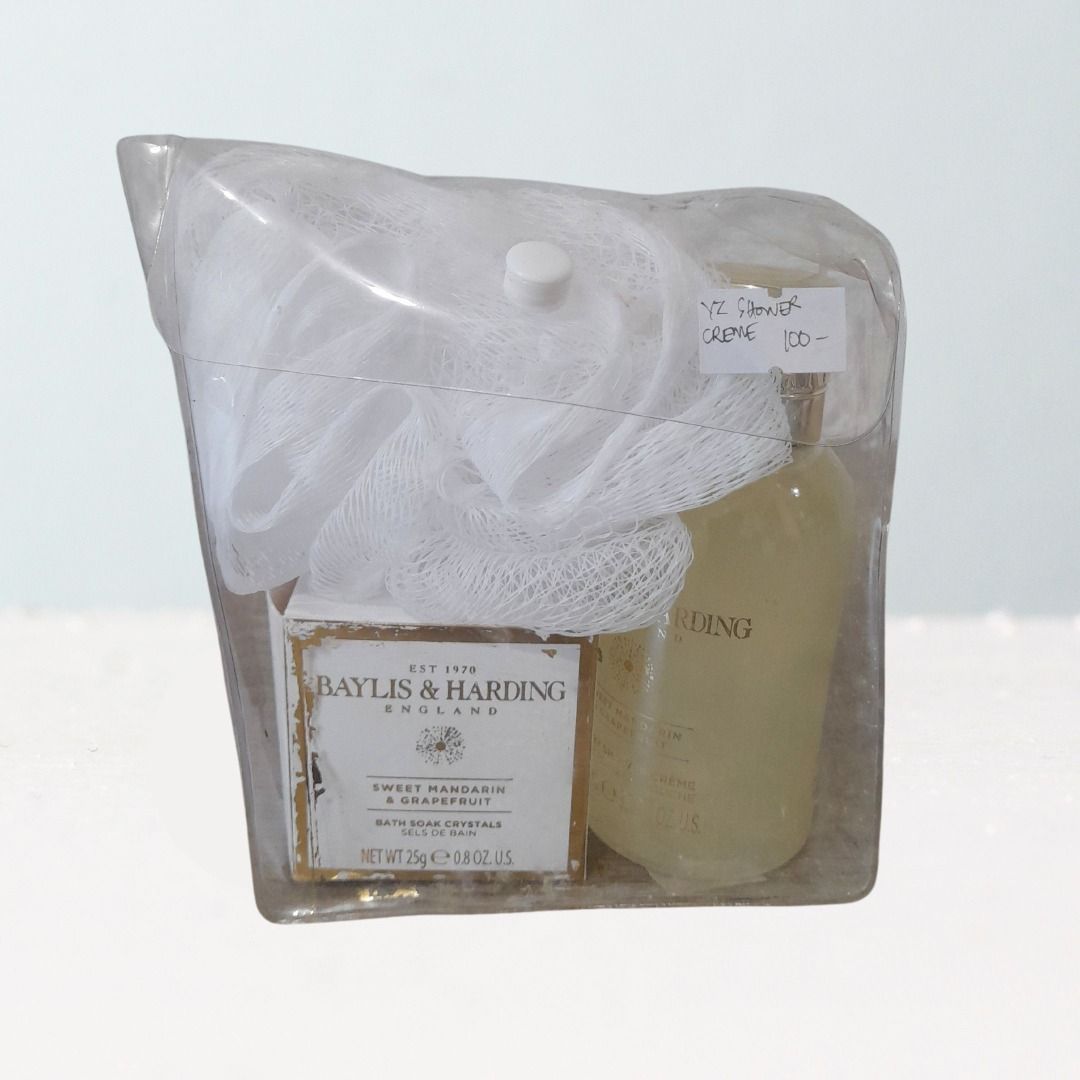 Baylis & Harding Body Wash Set (Category: Bath) located in Cagayan de Oro. Submitted by YetzShopETC (Listing ID 1337620201, Image 1). Description: Treat yourself to the ultimate luxury bath experience with this exquisite Baylis & Harding Body Wash Set!✨ Experience pure indulgence and leave feeling pampered and refreshed. A perfect gift for yourself or someone you cherish. Php100.00 box is a bit stuck in the plastic Pick-up at DVSoria, CDO or maxi
