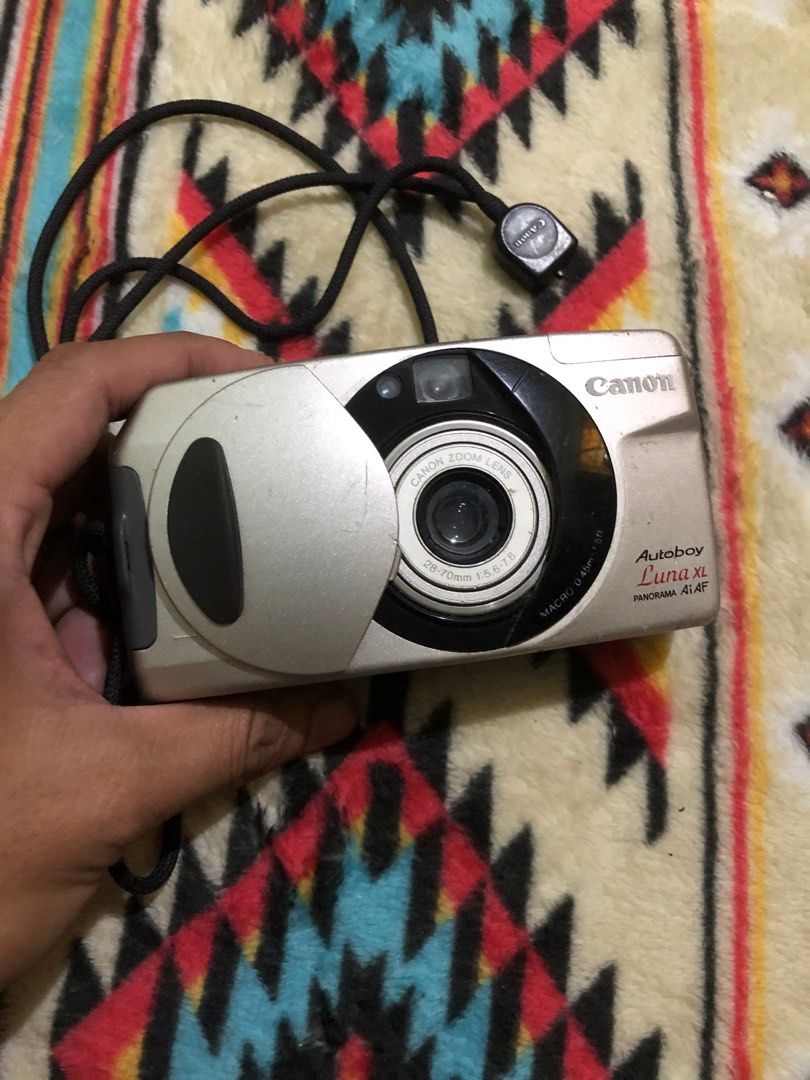 Canon autoboy luna XL untested (Category: Cameras) located in Quezon City. Submitted by markgolveo (Listing ID 1337640068, Image 1). Description: Canon autoboy luna XL untested Untested unit selling as is described of its condition for parts out, repairs, display props, collection purposes.