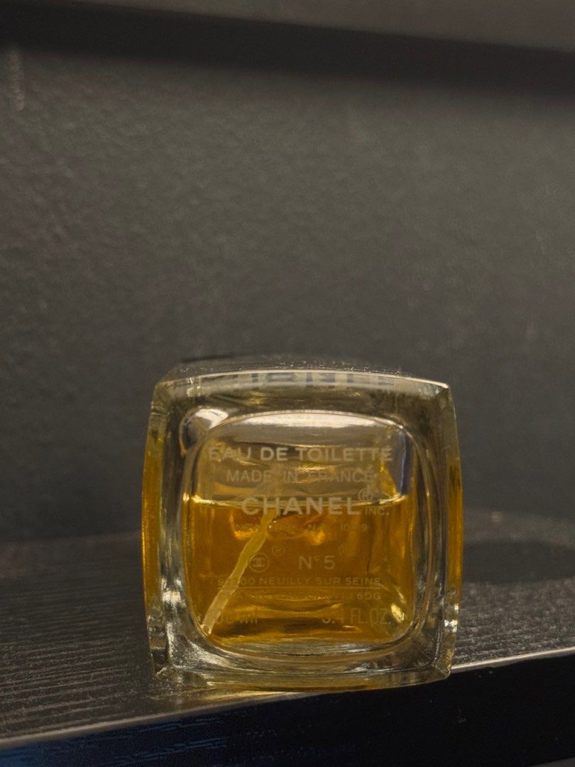 Chanel No. 5 EDT (Category: Fragrance & Deodorants) located in Paranaque City. Submitted by preloveditems111 (Listing ID 1337743809, Image 2). Description: 60% Full Authentic No box Price is negotiable.