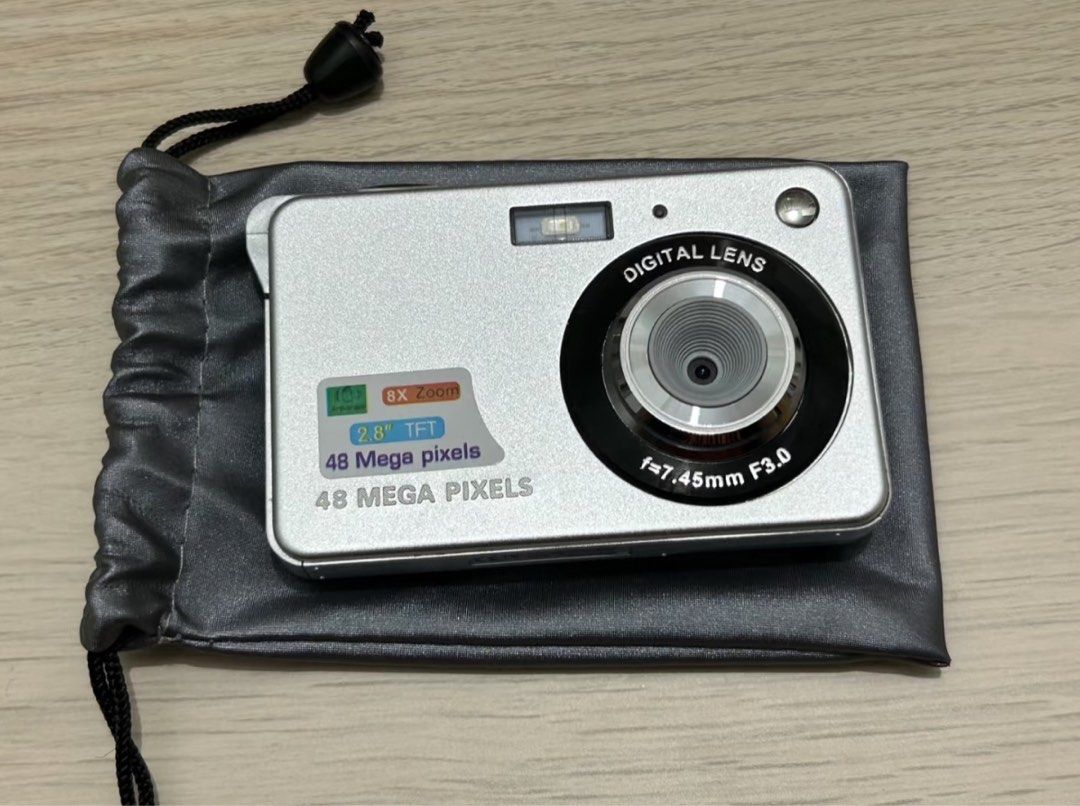 Digital camera (Category: Cameras) located in Petaling Jaya. Submitted by zyluvcinnabon (Listing ID 1337699076, Image 1). Description: Meet up at 1utama !! Can lalamove but fee paid urself Can also meet up at IPC SHOPPINF CENTRE.