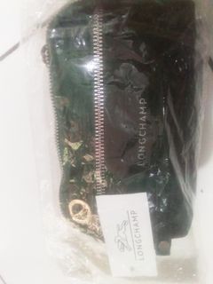 (Kategori: ) berada di . Dikirim oleh vikikirana (ID iklan 1337597650, Gambar 1). Deskripsi: .