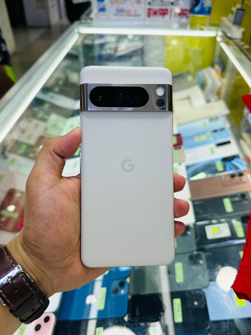 Google Pixel 8 Pro 128GB Openline 99%smooth No issues (Category: Google Pixel) located in San Juan City. Submitted by saabangadgetshop (Listing ID 1337741630, Image 1). Description: Onhand | Pre-owned Google Pixel 8 Pro 128GB OPENLINE JAPAN VARIANT NO HIDDEN ISSUES NO HISTORY OF REPAIR 99%Smooth TEST TO SAWA RESET ALL YOU WANT TEST ALL YOU WANT NOT REFURBISHED AUTHENTIC PHONE ALL WORKING (FREE 3UTOOLS) iPhones iPads only 🆓Freebies ✅Charger ✅Case