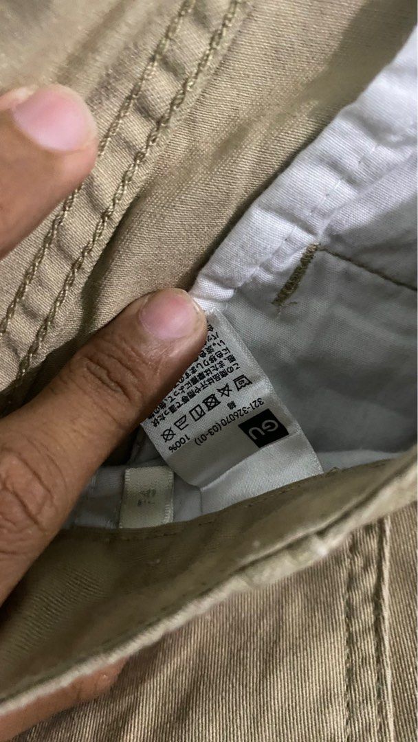 GU pants basic (Category: Chinos) located in Pasir Puteh. Submitted by hnnavy (Listing ID 1337695105, Image 3). Description: size 30 pinggang 15 inch labuh 37 inch .