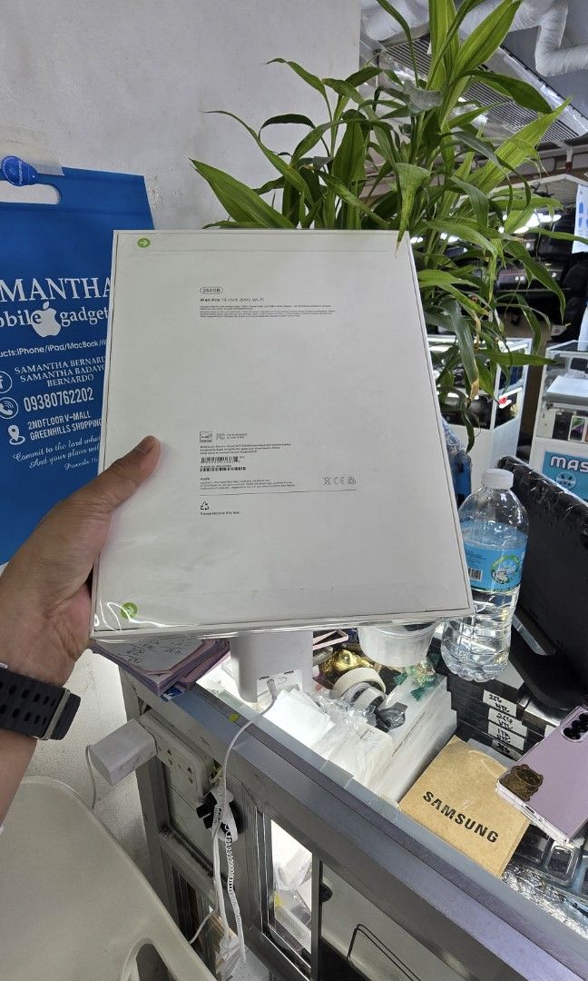 Ipad Pro M4 13Inches 256gb Wifi Only (Category: iPad) located in Quezon City. Submitted by samanthaga21954 (Listing ID 1337668441, Image 3). Description: Ipad Pro M4 13Inches 256gb Wifi Only Brandnew Sealed with Warranty Onhand Stock.