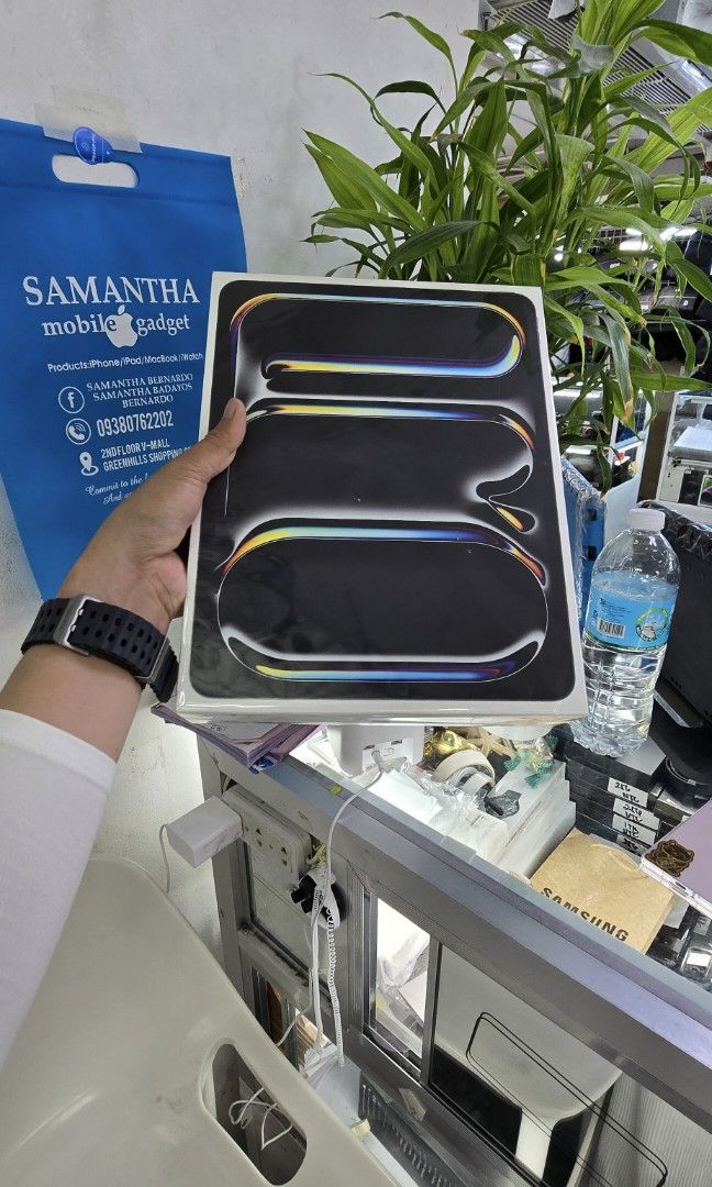 Ipad Pro M4 13Inches 256gb Wifi Only (Category: iPad) located in Quezon City. Submitted by samanthaga21954 (Listing ID 1337668441, Image 1). Description: Ipad Pro M4 13Inches 256gb Wifi Only Brandnew Sealed with Warranty Onhand Stock.