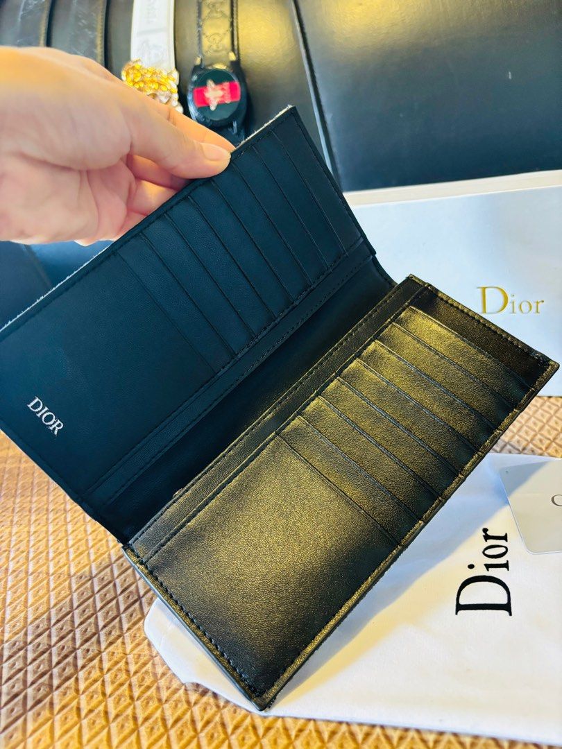 JP Preloved Dior By fold (Category: Luxury Bags & Wallets) located in Cebu City. Submitted by day.98 (Listing ID 1337600824, Image 2). Description: selected from japan surplus embroidered canvas no flaws good as new.
