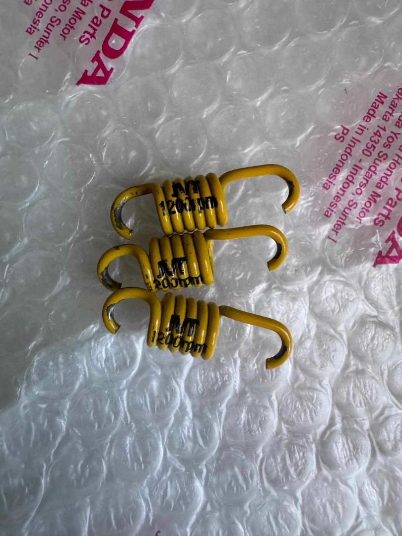 Libre na yung JVT clutch spring 1200rpm bago pa!! Honda Click V2 stock ...