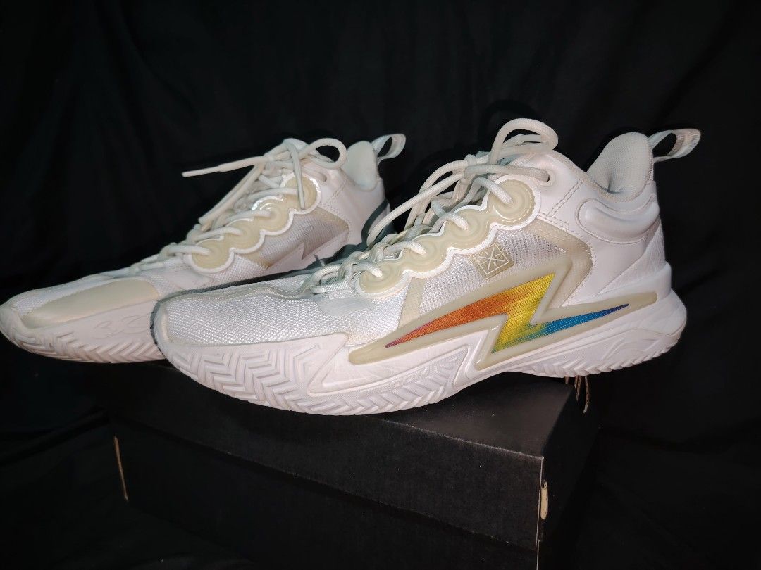 LI-NING WADE SON OF FLASH 