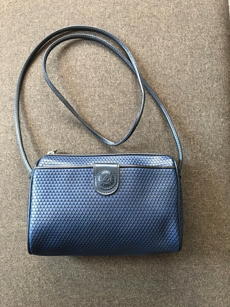 Liz Claiborne Sling Bag Women s Fashion Bags Wallets Cross body Bags on Carousell
