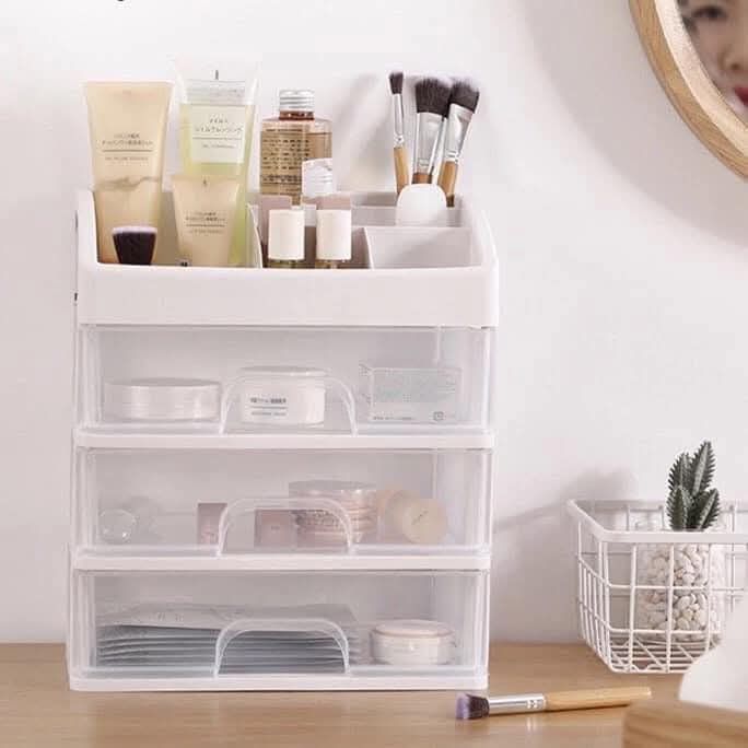 Make up organizer (Category: Makeup) located in Manila. Submitted by yzlshop (Listing ID 1337657103, Image 1). Description: Same day delivery via Lalamove Location: Manila Mop: Cod/Gcash payment.