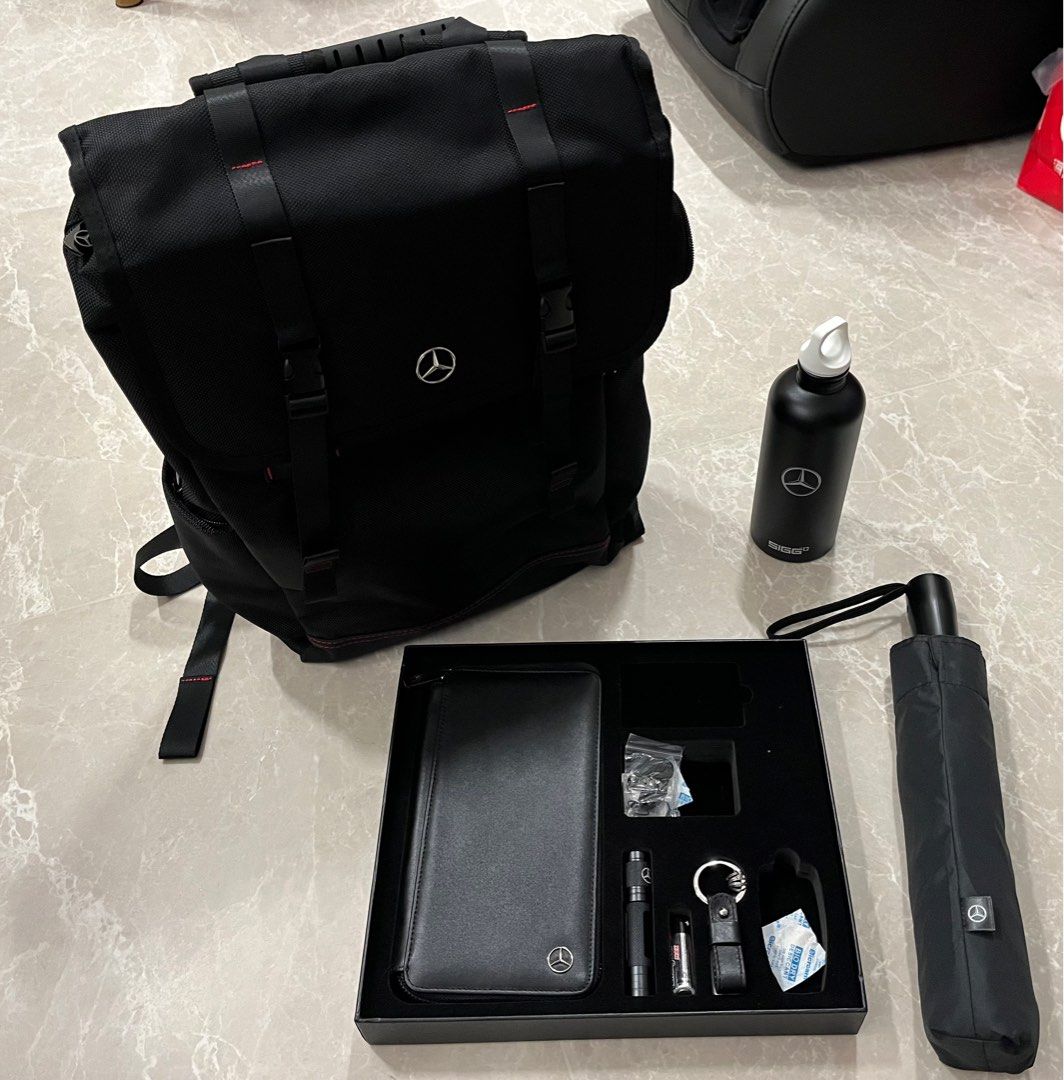 Mercedes Merchandise (Category: Laptop Bags & Sleeves) located in Singapore. Submitted by esyned (Listing ID 1337721071, Image 1). Description: .
