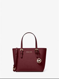 (Category: ) located in . Submitted by annwardrobe (Listing ID 1337746606, Image 1). Description: .