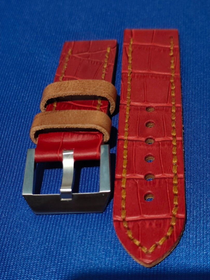MILTAT leather strap 24mm (Category: Men's Watches) located in Tuba. Submitted by drickbernard (Listing ID 1337707916, Image 3). Description: MILTAT LEATHER STRAP BRAND NEW 24mm Straight cut 4mm you thickness.