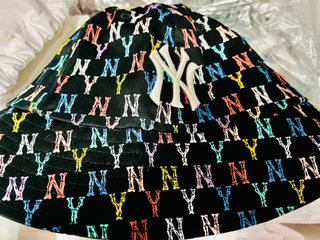 (Category: ) located in . Submitted by very_huat (Listing ID 1337749968, Image 1). Description: .