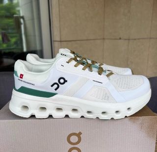 （分類：）位於 。 由 sneakerssssssssssss 提交（商品編號 1337630422，圖片 1）。簡介： 。