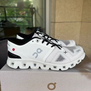 （分類：）位於 。 由 sneakerssssssssssss 提交（商品編號 1337631941，圖片 1）。簡介： 。