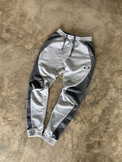 (Category: ) located in . Submitted by socials_stores (Listing ID 1337645817, Image 1). Description: .