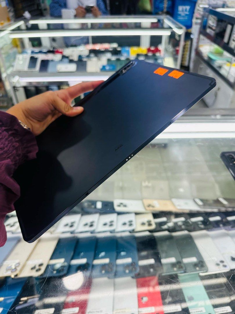 Samsung Tab S7 Plus 256gb LTE 95% makinis (Category: Android) located in San Juan City. Submitted by javedsgadgetshop (Listing ID 1337735796, Image 2). Description: OPEN FOR INSTALLMENT VIA CREDIT CARD/GGIVES/SPAY/BILLEASE & SWAP/TRADE-IN! BUY AND SELL! Quick Specs : Samsung Tab S7+ •256gb •NTC Variant •Good batt health •Factory Unlock •95% Smoothness •No hidden issue | No Repaired •100% Authentic | Not Refurbished •w/ OEM Charger & store warrant